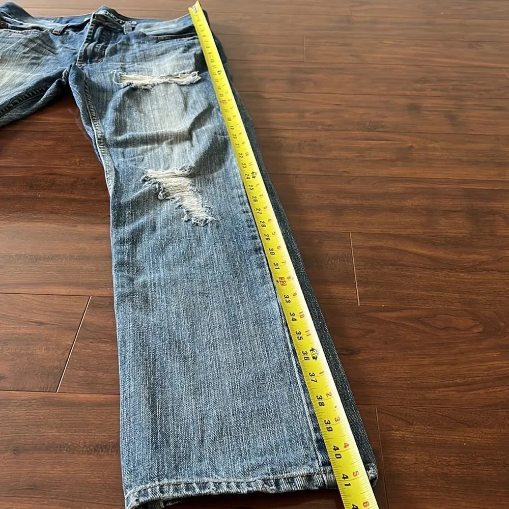 ⭐️3/$15 Men’s  Jeans - Picture 7 of 12